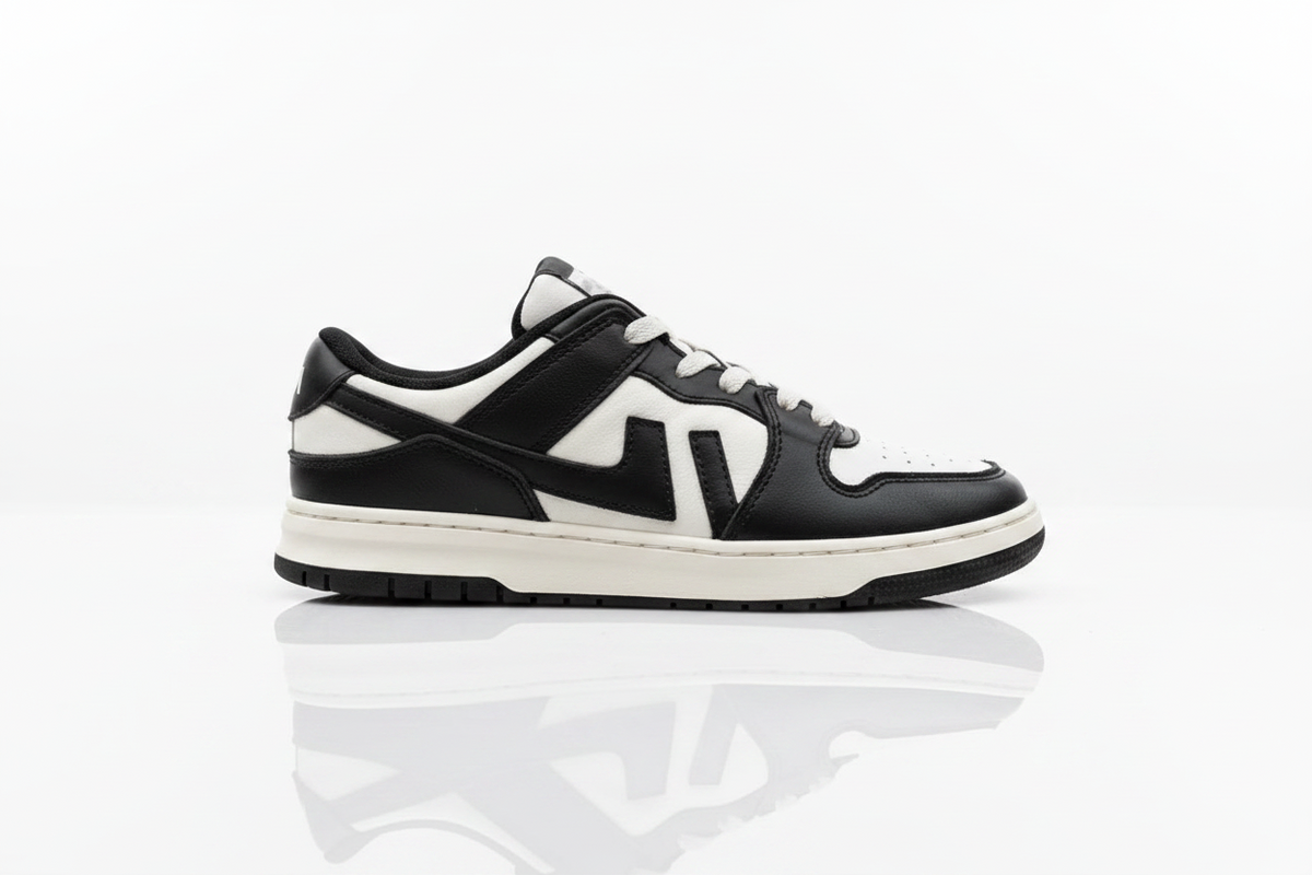 Black &amp; White Retro Court Sneakers (33)