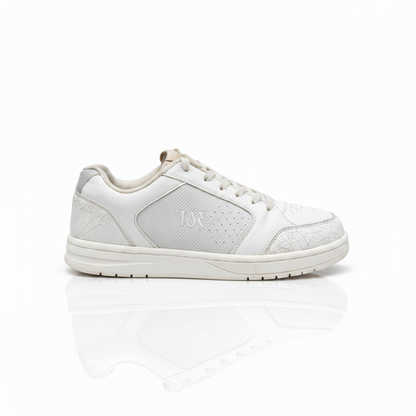 361°  low-top white lifestyle sneaker (41)