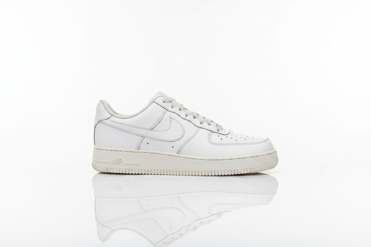 Nike AIR FORCE 1 Low (49)