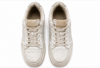 361°  low-top white lifestyle sneaker (41)