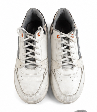 Anime low-top white sneaker