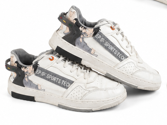 Anime low-top white sneaker